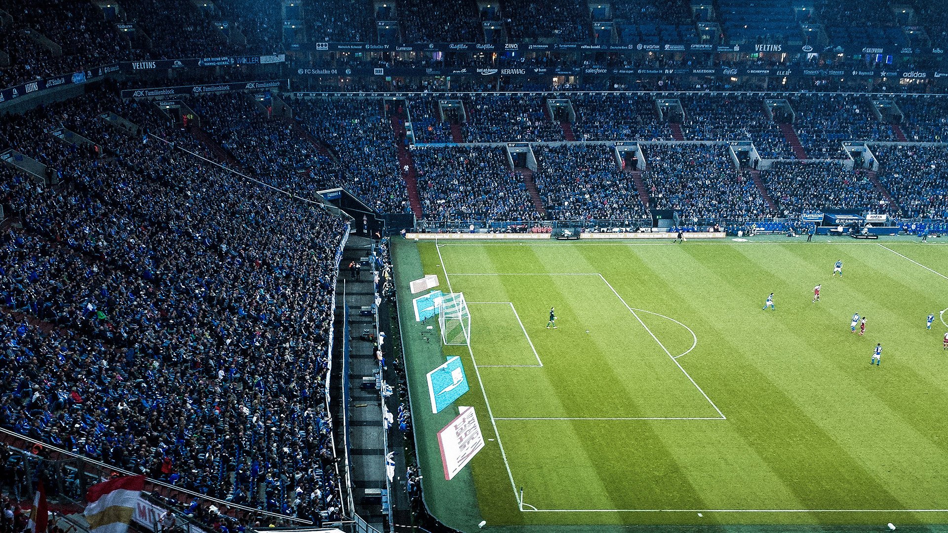 赛前列队致敬,巴萨用最体面的方式诠释足球温度
